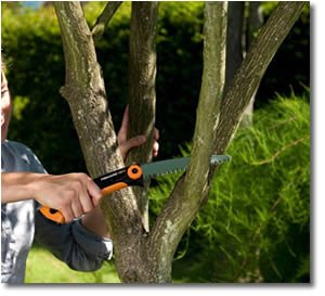 Coltello multiuso Fiskars Seghetto lama retraibile Fiskars